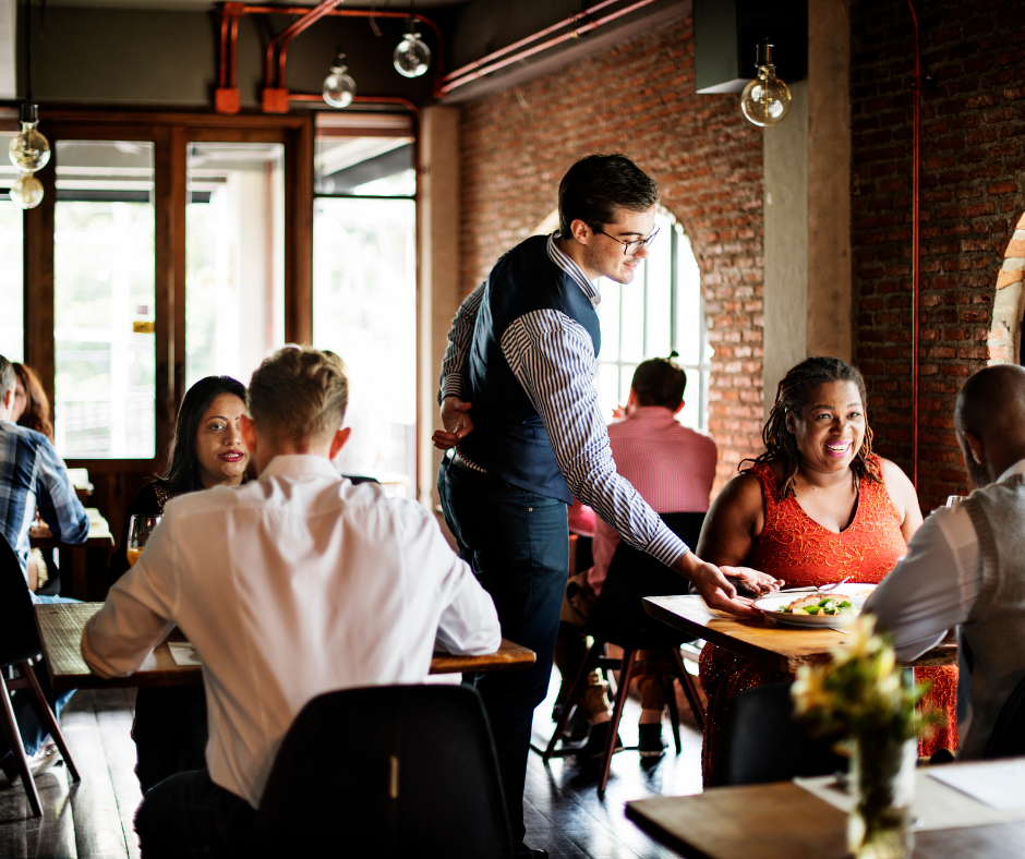 Restaurants near Copper Culture Mounds State Park