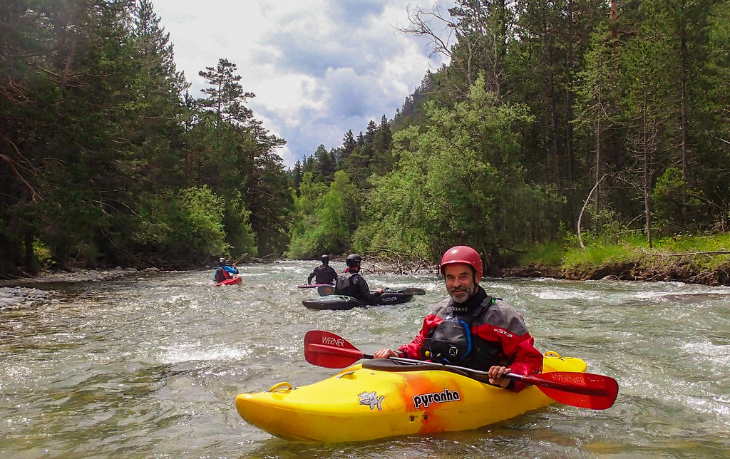 Best Places to Kayak in Georgia always wear a life jacket