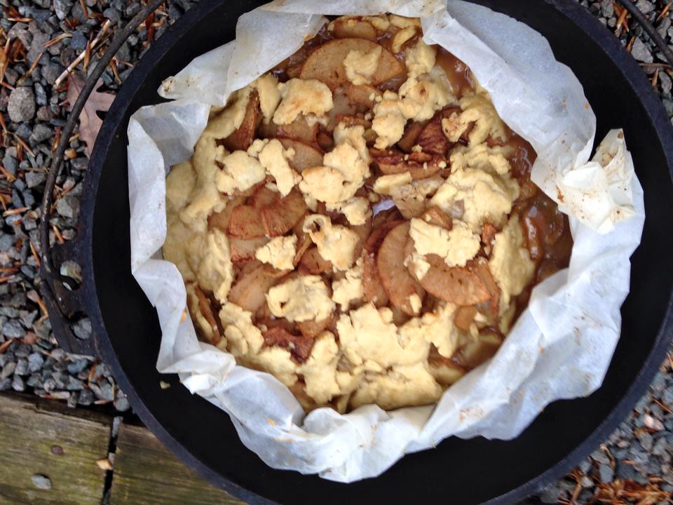 Easy Camping Desserts campfire pie