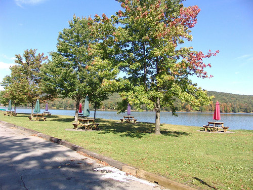 Best National Parks in Wisconsin picnic areas to enjoy and gather