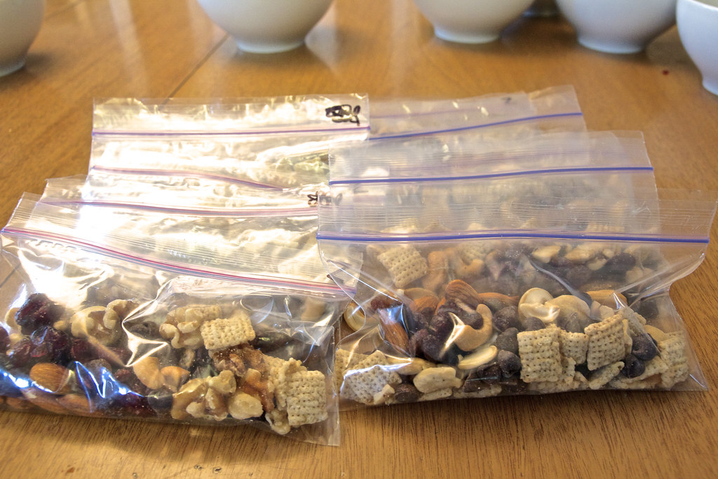 Camping Meals in a Bag: The Low-Mess Way to Eat Well Outdoors pack your own snack bags
