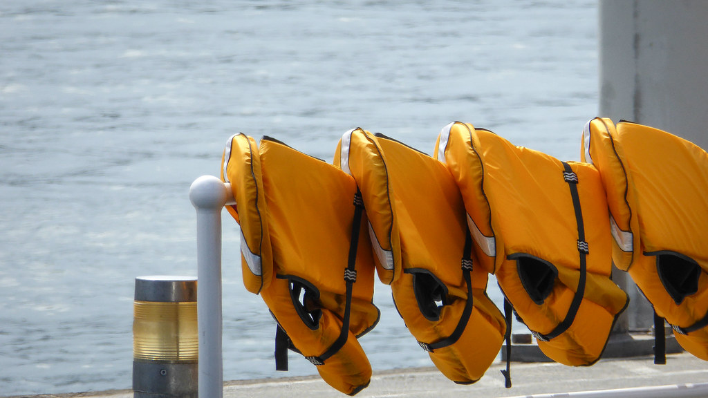 Best Places to Kayak in San Diego: A Comprehensive Guide always wear a life jacket